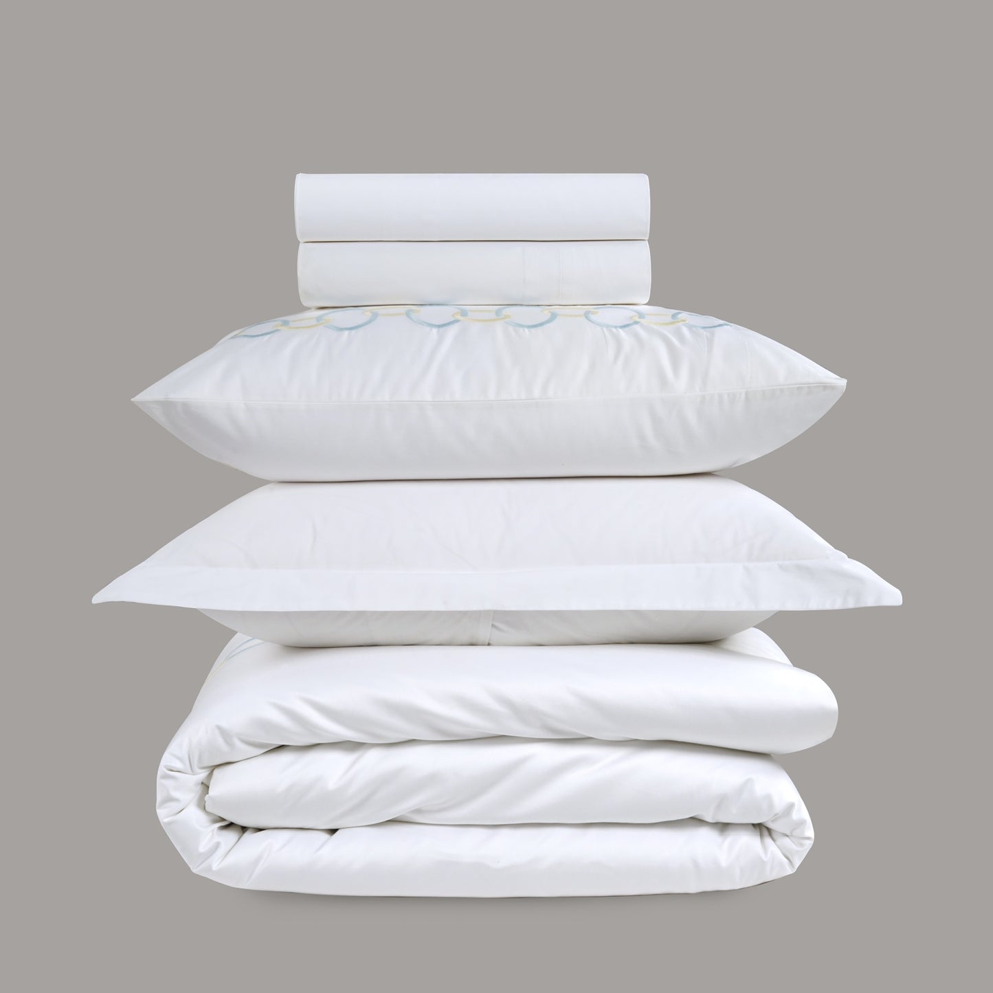 800 Thread Count Egyptian Cotton Benedict Bedding Set - White and Light Blue