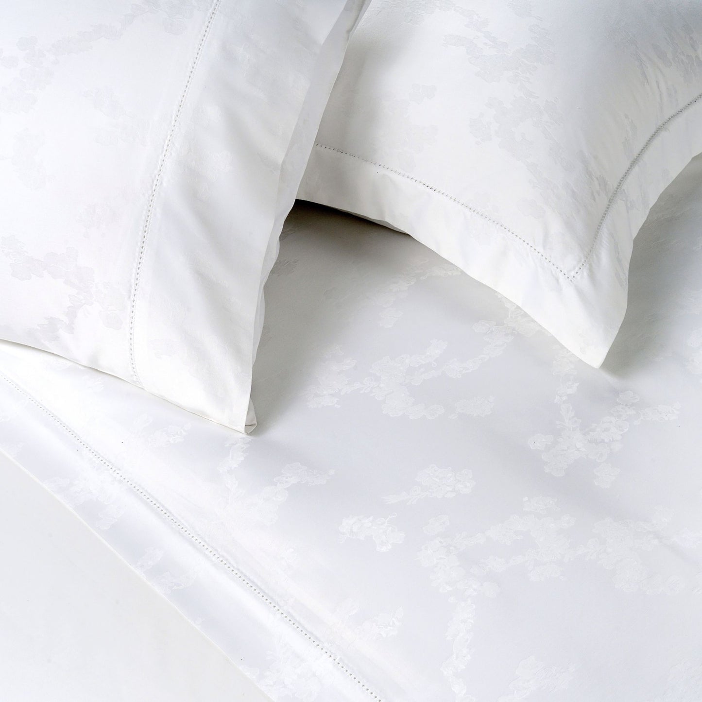 800 Thread Count Egyptian Cotton Diana Bedding Set - White