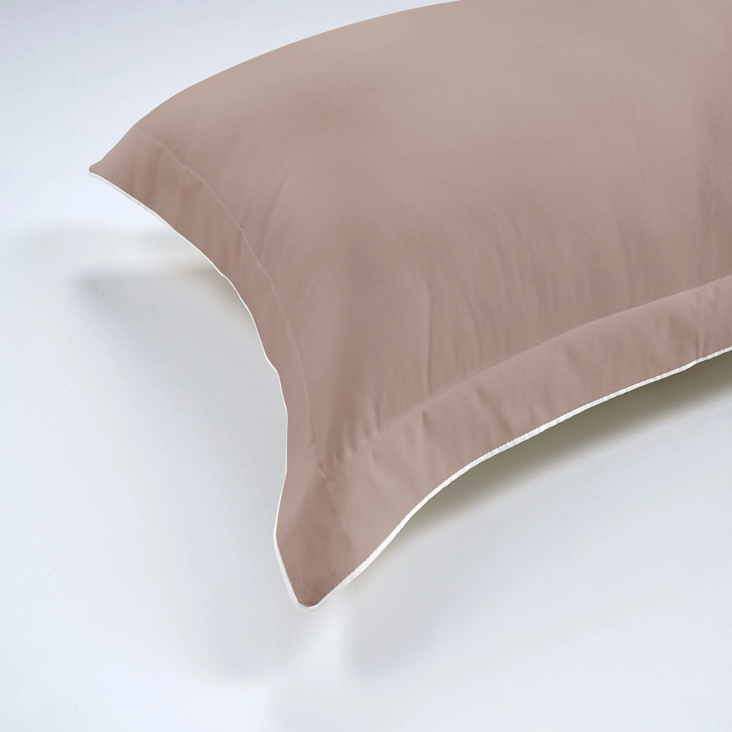 800 Thread Count Egyptian Cotton Duke of Bliss LUXE Bedding Set - Dusty Rose with White Accent