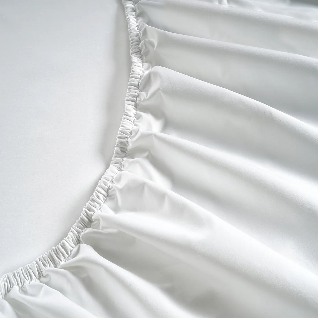 Percale Grand Splendour 100% Long Staple Cotton Fitted Sheet - Brilliant White