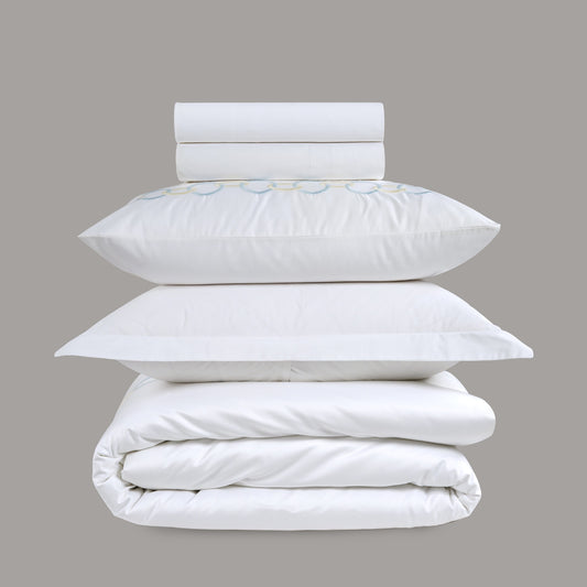 800 Thread Count Egyptian Cotton Benedict Bedding Set - White and Light Blue