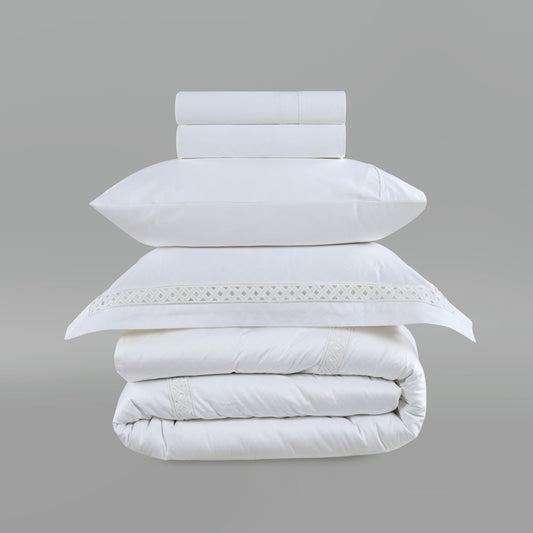 800 Thread Count Egyptian Cotton Imperial Lace Bedding Set - White