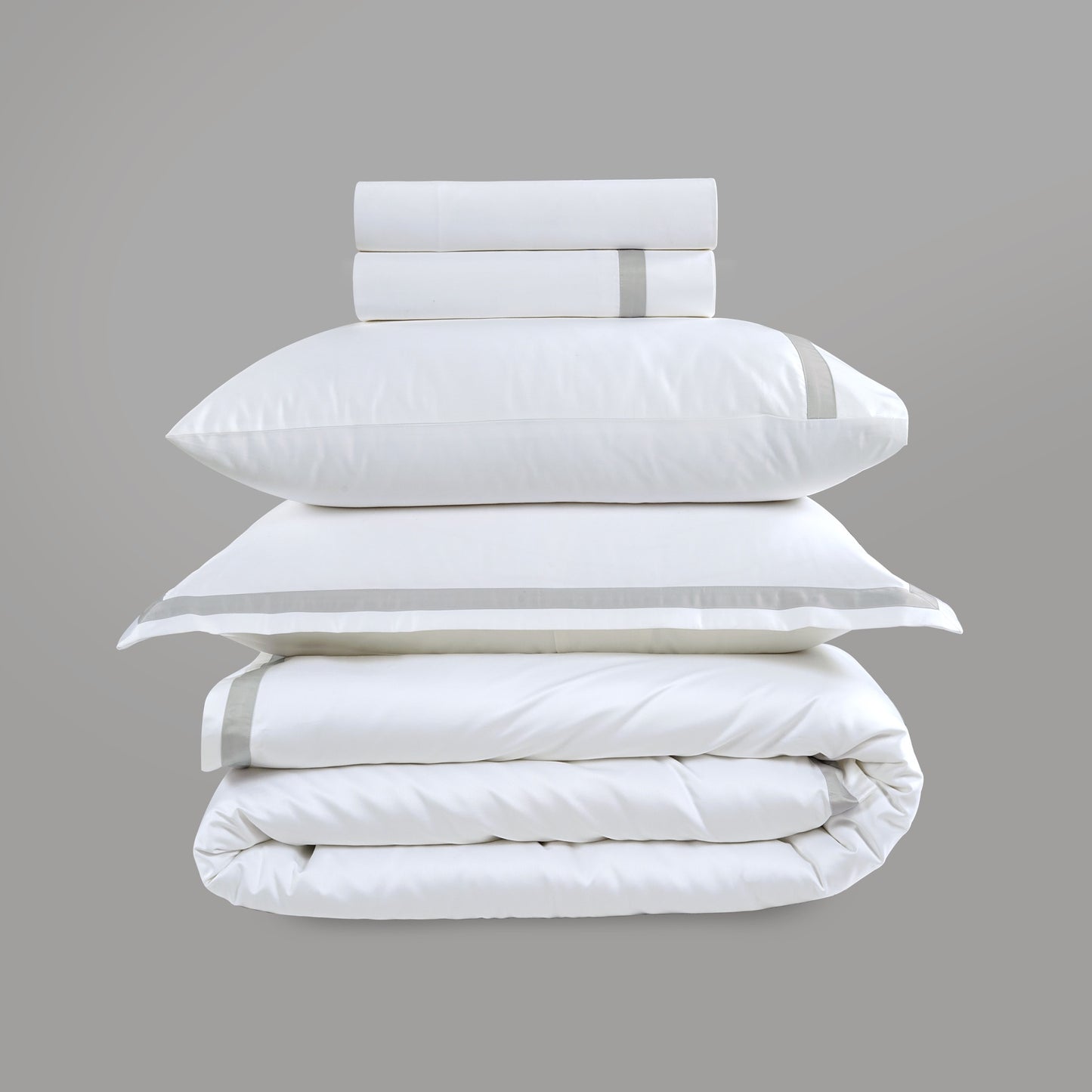 800 Thread Count Egyptian Cotton Heiress Bedding Set - White and Lunar Grey