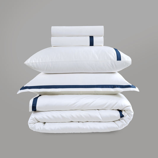 800 Thread Count Egyptian Cotton Heiress Bedding Set - White and Navy Peony