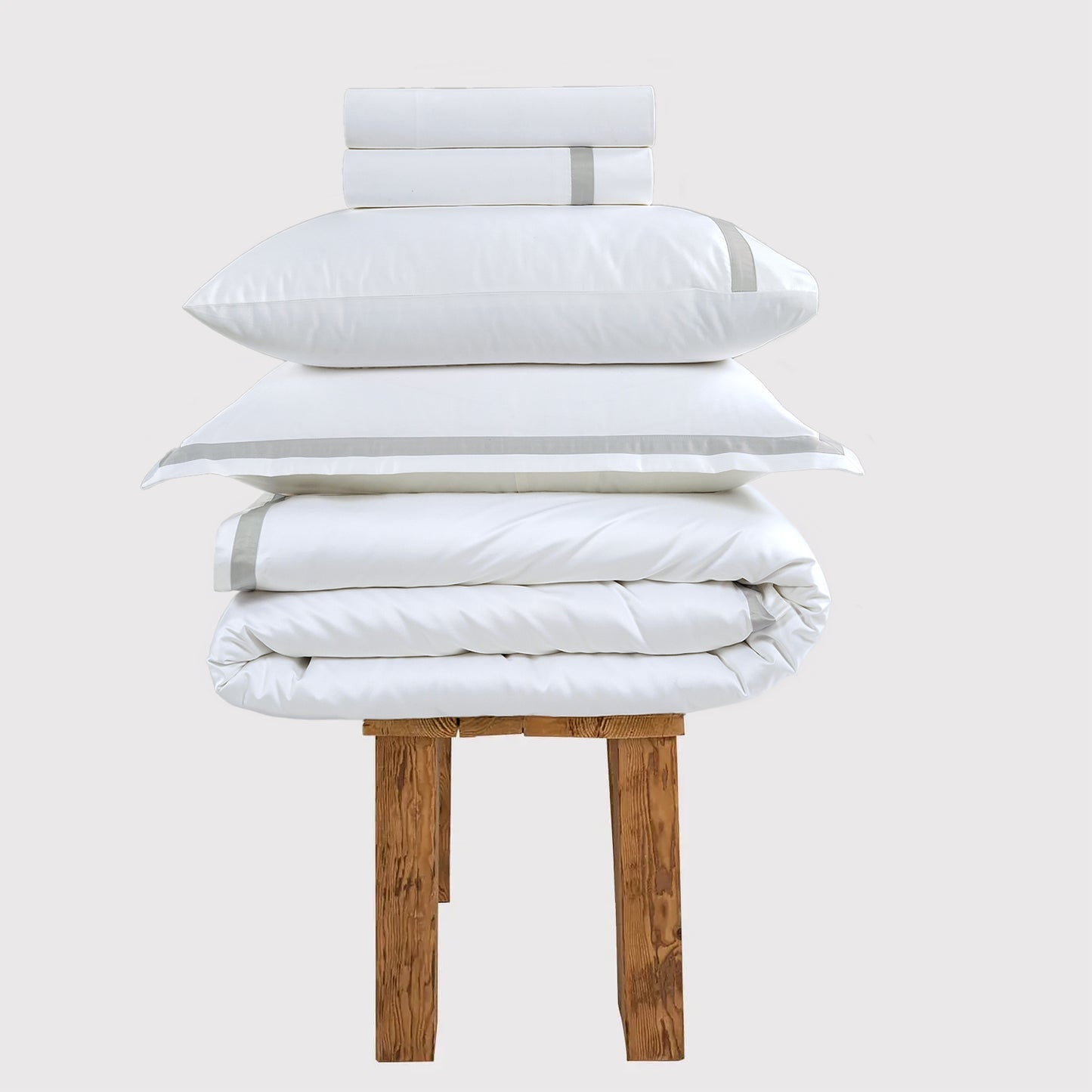 800 Thread Count Egyptian Cotton Heiress Bedding Set - White and Lunar Grey